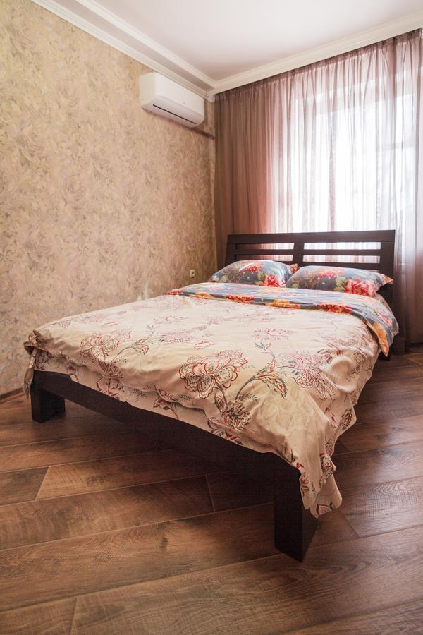 Best Apartments In Deribasovskaya 敖德萨 外观 照片